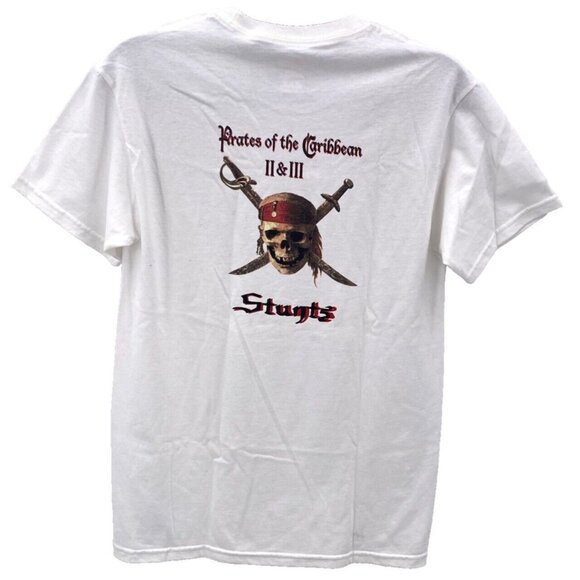 Pirates of the Caribbean T-Shirt S Movie Film Stunt Crew 2 3 Skull Sabers POTC - Picture 2 of 5